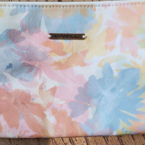 O'Neil floral purse NWT  💙 - Picture 2 of 7